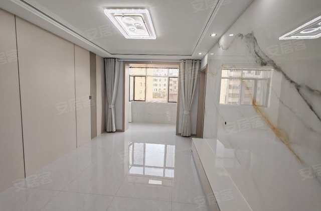 皇苑小区2室1厅75㎡38.8万二手房图片