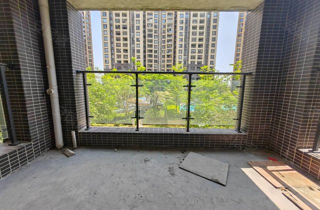 奥园禧悦台4室2厅137.7㎡69.8万二手房图片