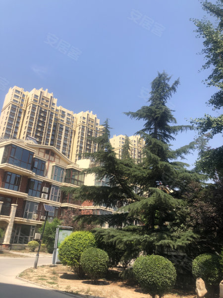 康诚香槟小镇(别墅)