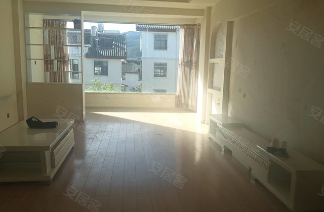 山水苑4室2厅141㎡76.6万二手房图片