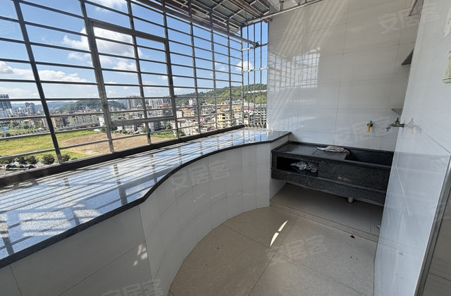 和顺景园3室2厅116㎡57.6万二手房图片