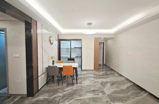 海港成天荷一号4室2厅113㎡42万二手房图片