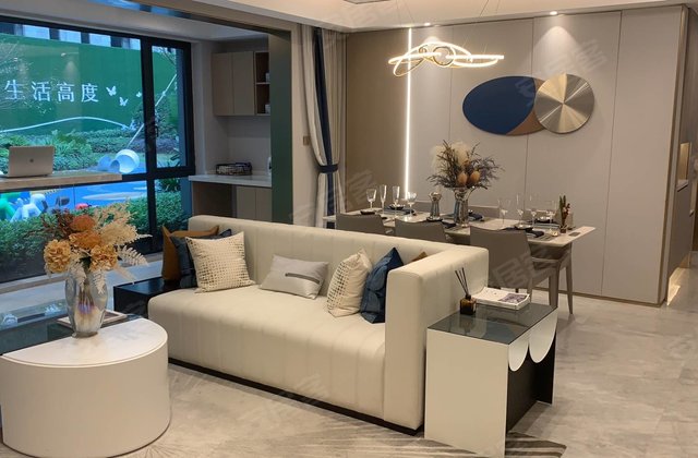 8w3室2厅2卫96㎡南高层(共17层)2021年建造璀璨天瑞苍南县灵溪体育场