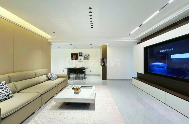 电梯房 南北通透 3室 精装 132平 楼层好 视野无遮挡