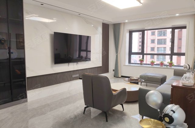 润泽园小区3室2厅132.4㎡120万二手房图片