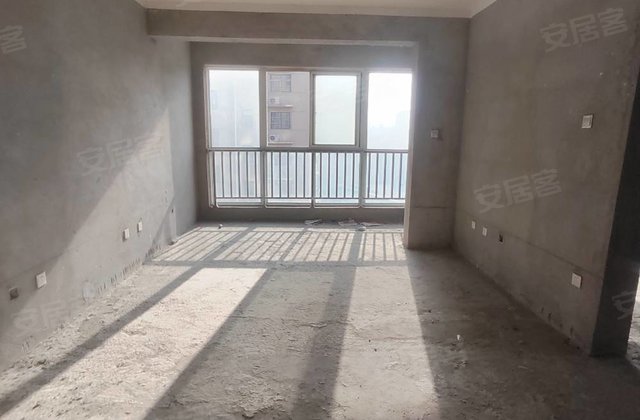 兰湾国际西院4室2厅134㎡73万二手房图片