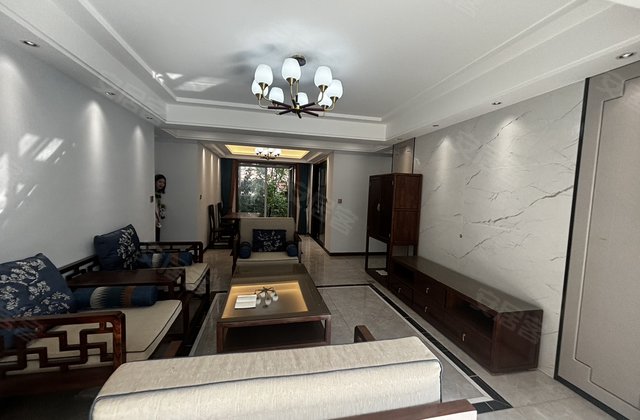 华西新城4室2厅137㎡68万二手房图片