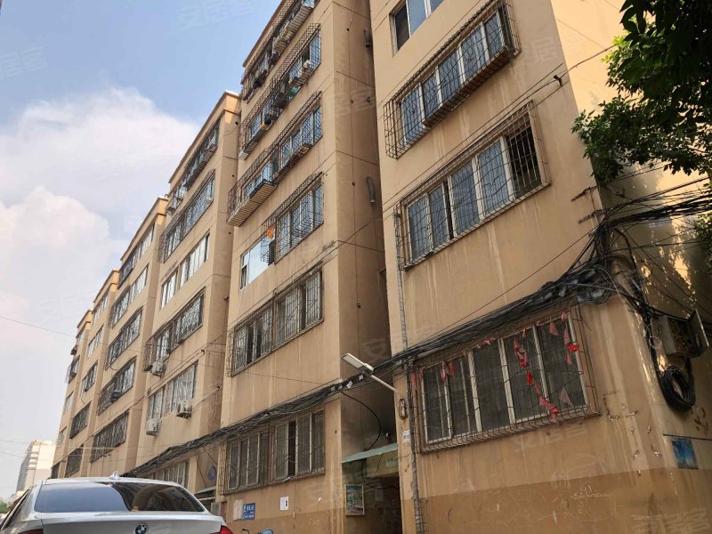 亲贤百万庄园,长治路178号
