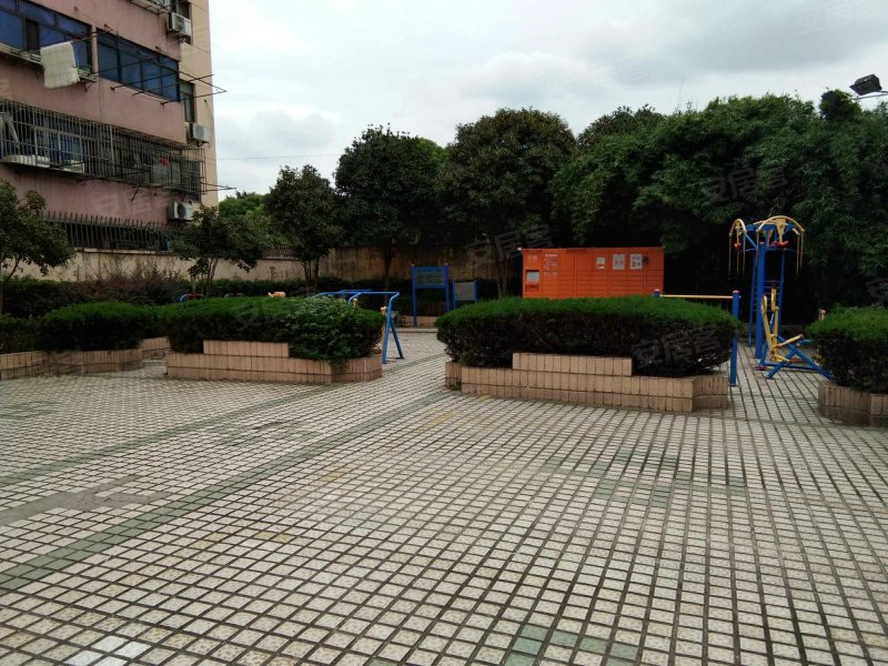 曹建路230弄小区 