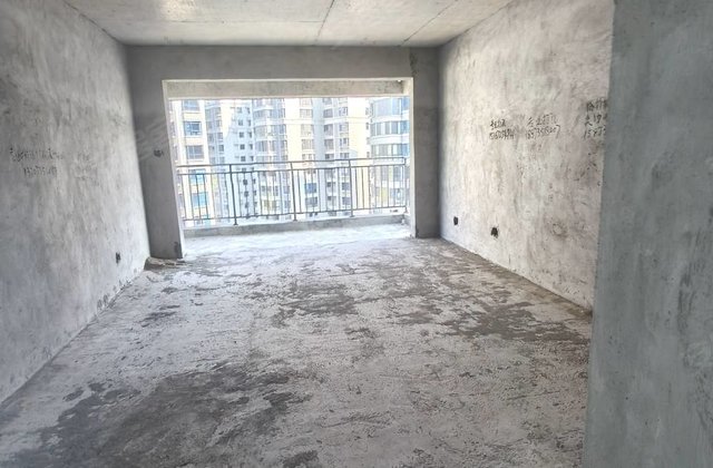 龙山名邸4室2厅137.73㎡54.8万二手房图片