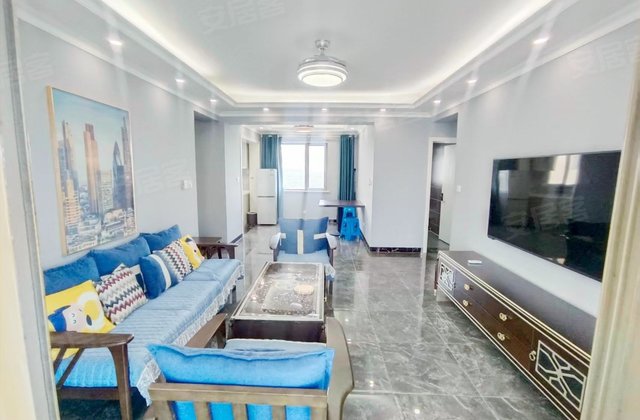 世茂蝶湖湾4室2厅140.77㎡85.4万二手房图片