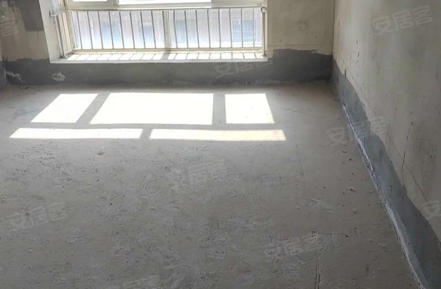 状元府第5室2厅197㎡69万二手房图片