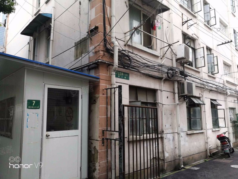 浦三路732弄小区 