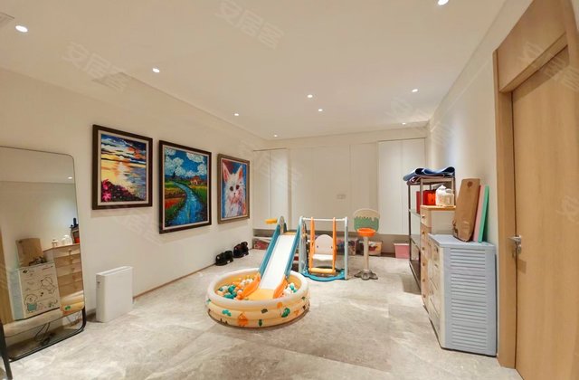 保利锦城(别墅)4室2厅288㎡720万二手房图片