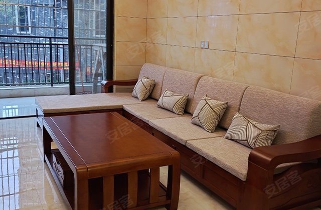 精通财富岛3室2厅106㎡33万二手房图片