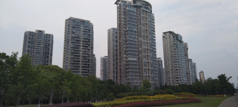 玲珑湾花园九,十区