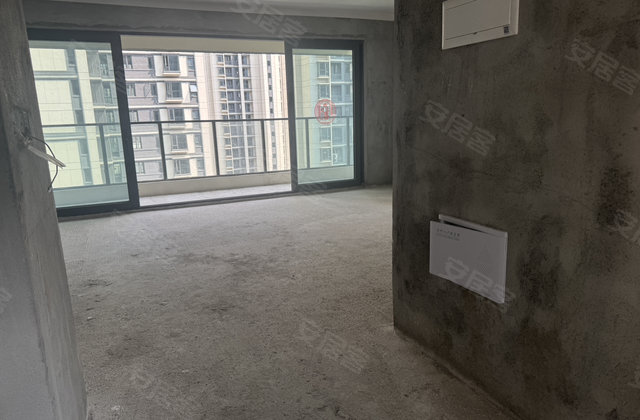 中梁东投鎏金天宸5室2厅175.05㎡150万二手房图片