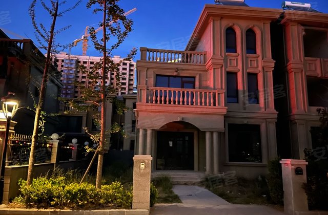 6分滕州儒房地产龙泉龙泉城区北辛东路,近320省道绿城明月江南(别墅)