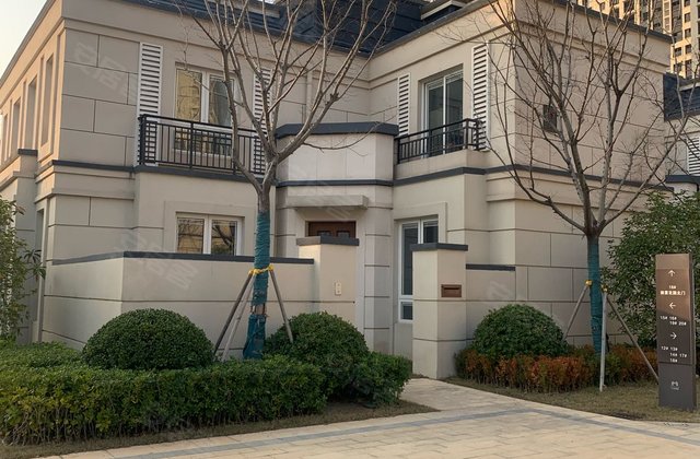 银城孔雀城依澜郡(别墅)4室2厅108.96㎡80万二手房图片