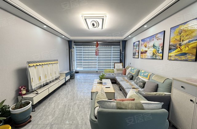 馨月湖3室2厅133㎡66万二手房图片