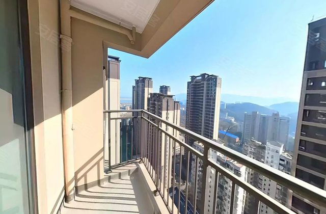 建发和玺4室2厅144㎡93万二手房图片