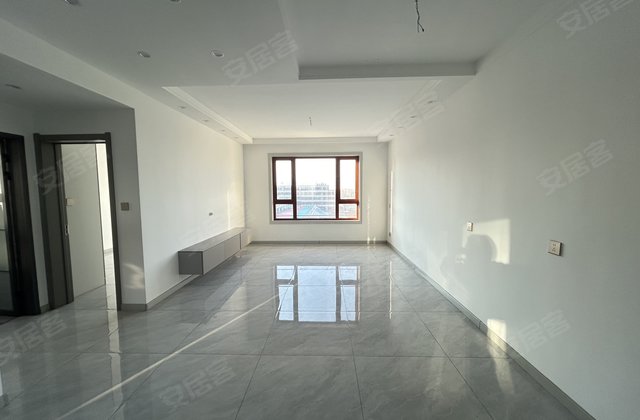 豪杰悦璟2室1厅95㎡53万二手房图片