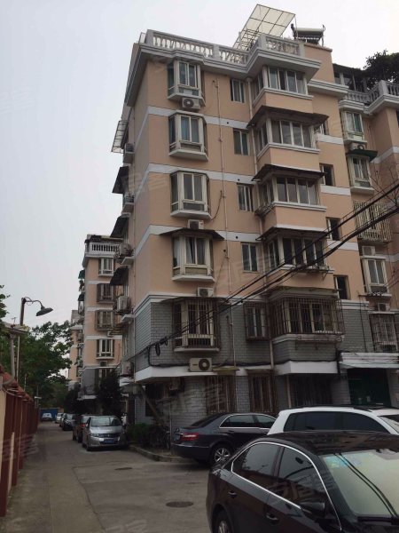 国权北路351弄小区