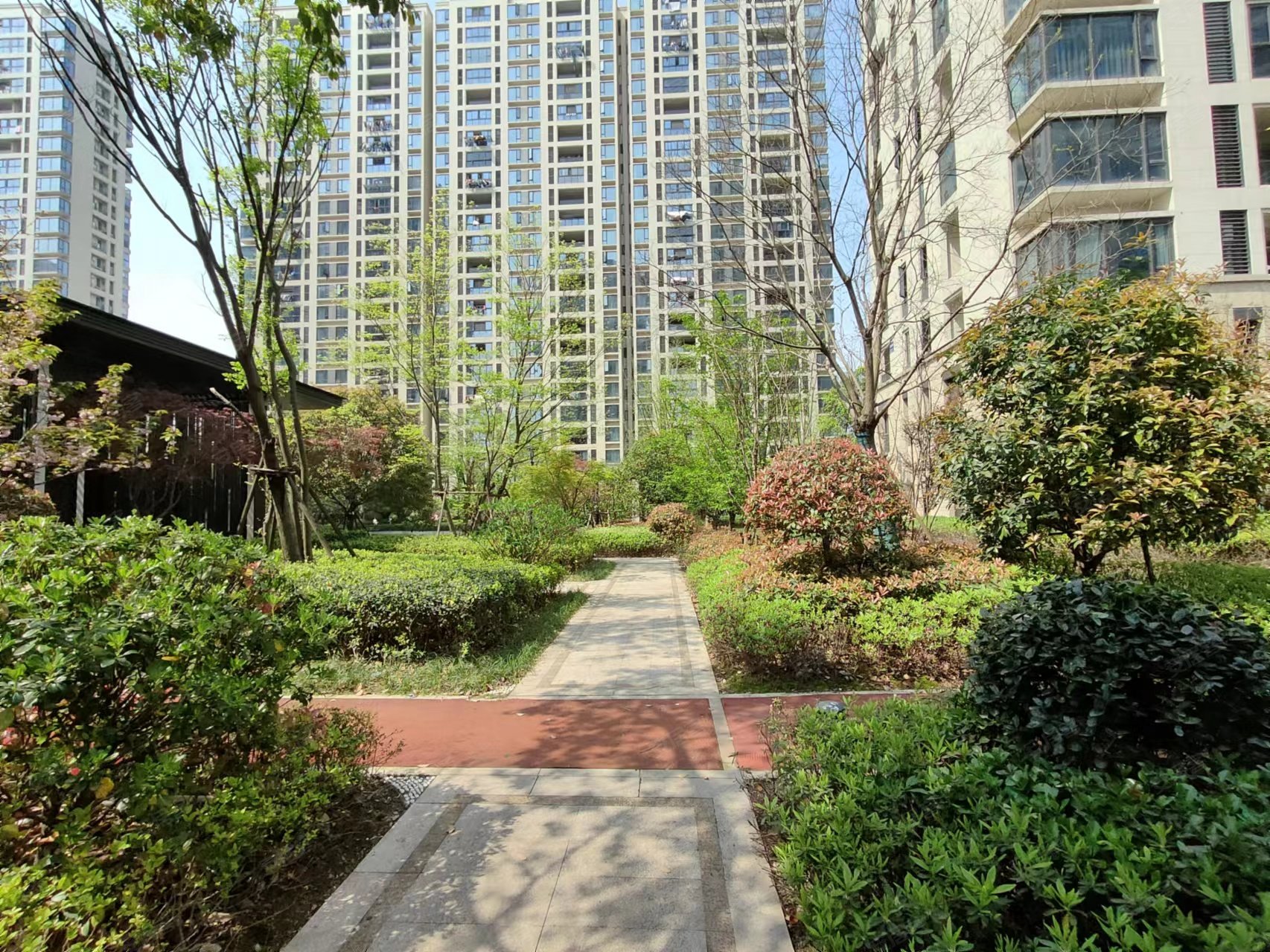 世茂天樾175平5房房子格局方正精装75万诚售中