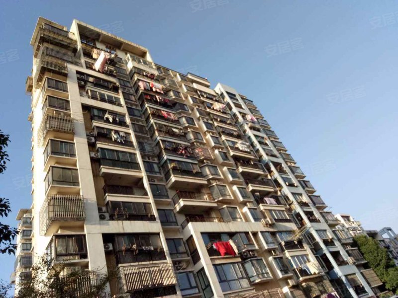 菊泉新城爱建顾园(西区)