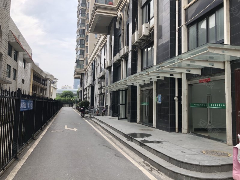 东湖广场华公馆