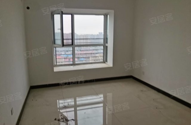 县委县府家属院3室2厅124.9㎡70万二手房图片