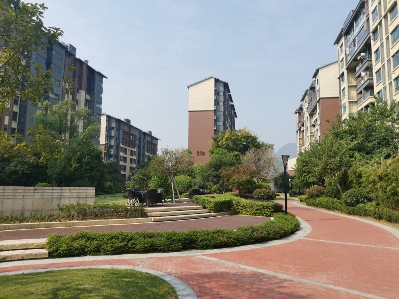 荣和林溪府悦琴