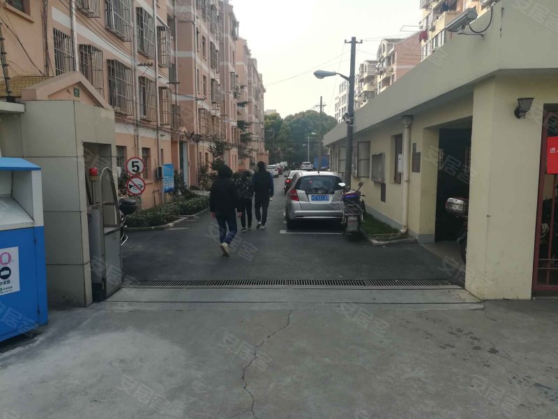 运通路728弄小区 