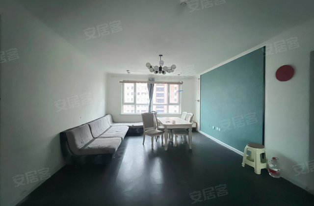 世界冠郡(二期)4室2厅169㎡130万二手房图片