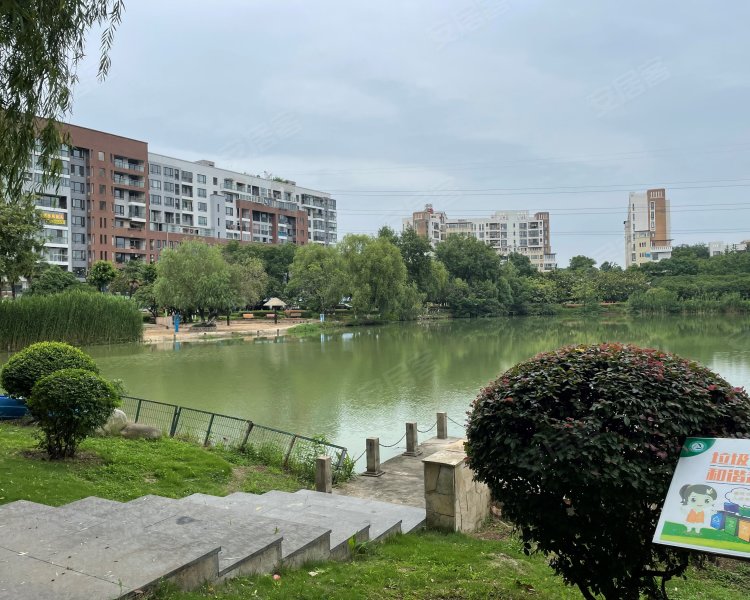 万科四季花城西半岛