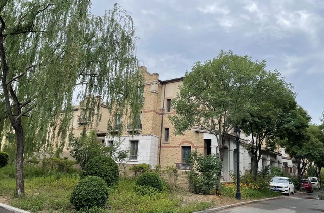 西京都高尔夫别墅5室3厅265.67㎡125万二手房图片