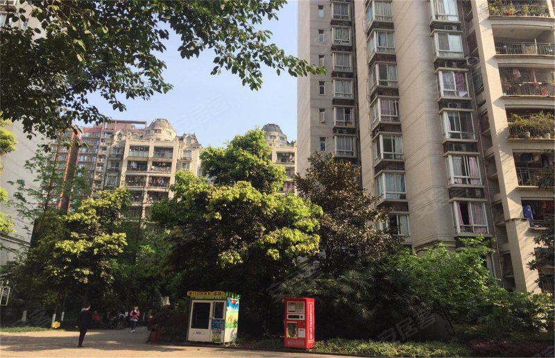 保利香槟花园(b区)