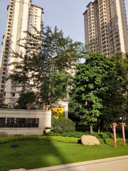 龙光玖珑湖(一期),凤凰路11号-南宁龙光玖珑湖(一期)二手房,租房,房价