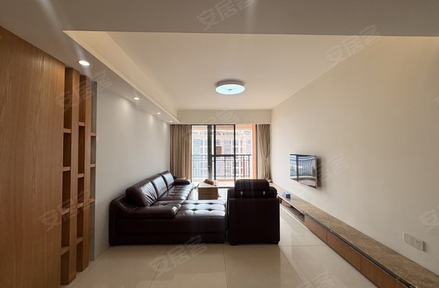 开平中颐海伦堡3室2厅100㎡46万二手房图片