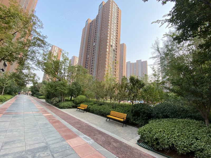 绿都紫荆华庭和园