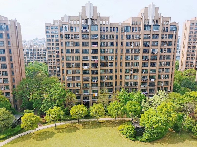 世华佳苑(公寓住宅)