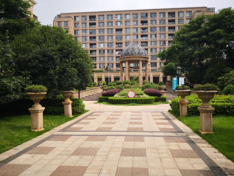 绿城玫瑰园朗琴湾