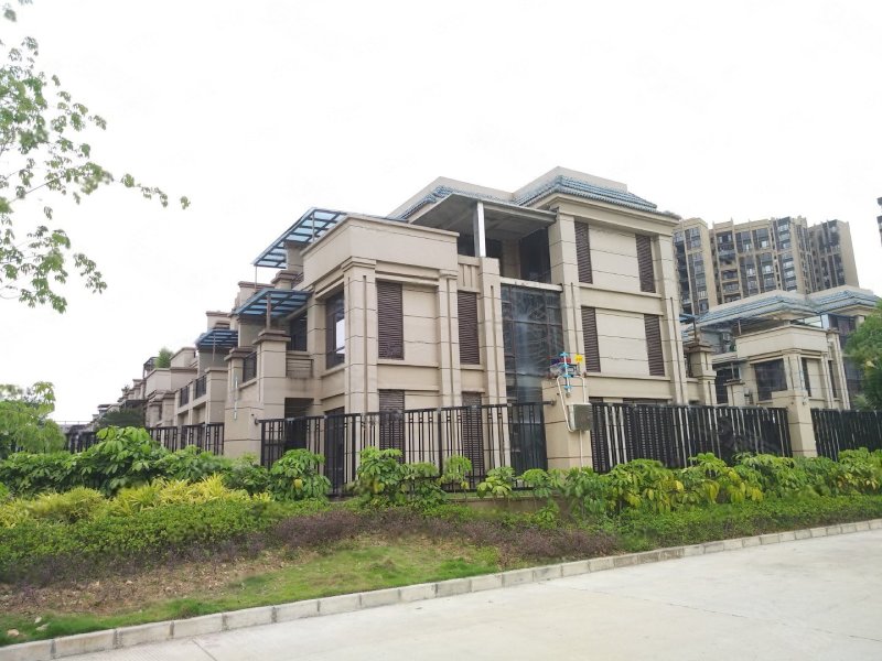 大绿地金豪花园