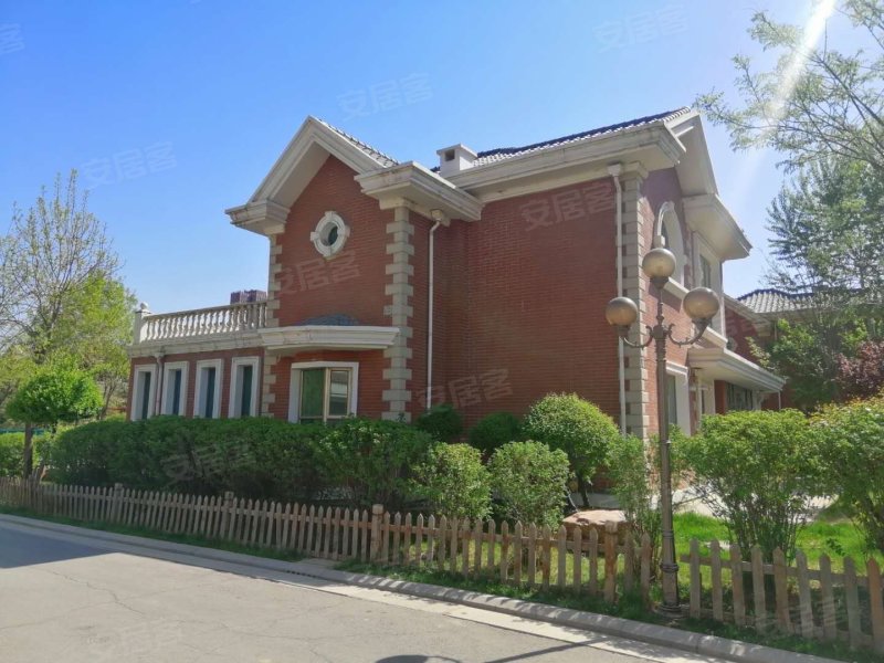 天鹅湖小镇(公寓住宅)