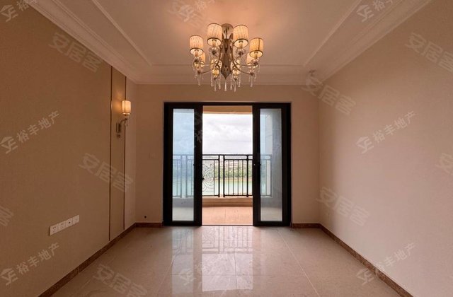 恒大御湖城3室1厅92㎡40万二手房图片