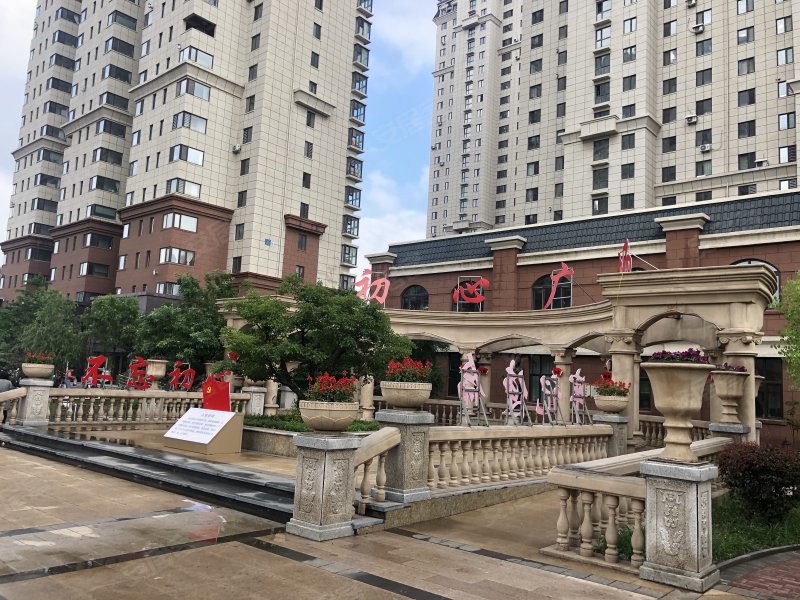 东湖丽景