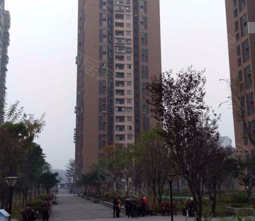 龙桥花苑三组团