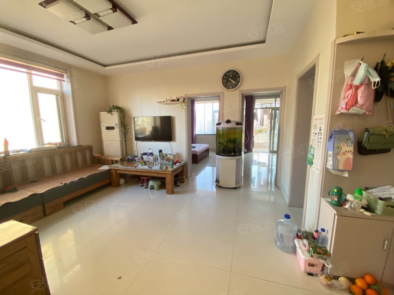 金洲花园精装三居室二楼带朝阳车库96平