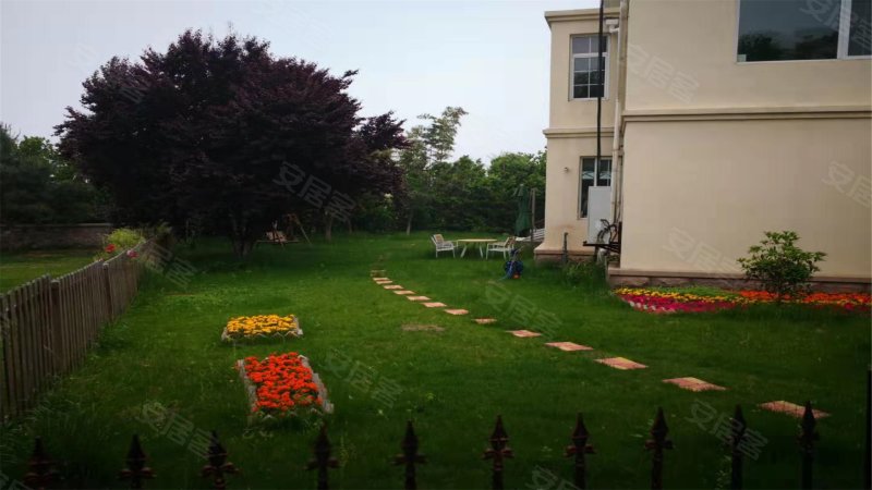 鲁邦悦海豪庭(别墅)