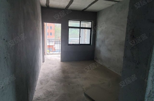 怡轩花园3室2厅126㎡35万二手房图片